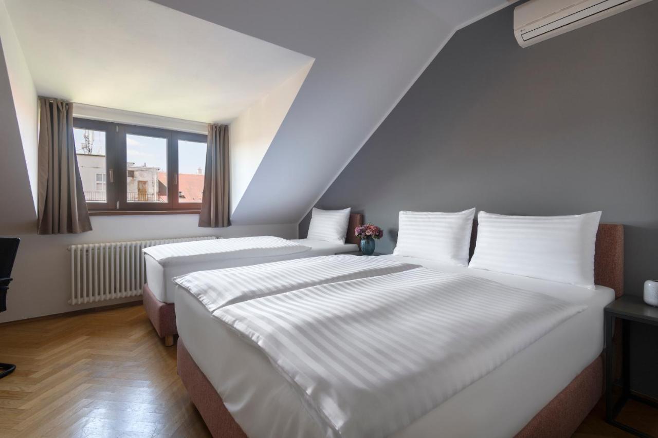 Bohemian Dreams Apartments And Suites Praga Zewnętrze zdjęcie